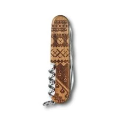 Couteau Suisse Victorinox Companion Wood Swiss Spirit - EL 2023 -Boutique De Couteaux Suisses couteau suisse victorinox companion wood swiss spirit el 2023 2
